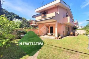 PORZIONE DI QUADRIFAMILIARE A ANZIO