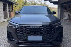 Audi Q3 Sportback S-line Identity Black