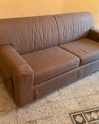 Divano letto semi nuovo