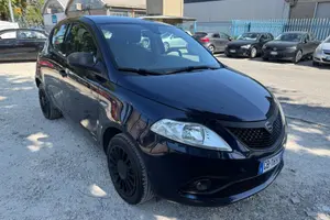 Lancia Ypsilon 1.2 69 CV 5 porte GPL Ecochic Plati