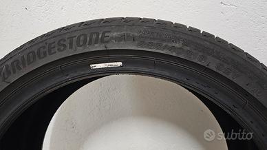 Gomma bridgestone 225 40 R18