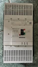 Interruttori scatolati