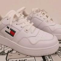 Scarpe Sneakers Donna Retrò Tommy Hilfiger. 