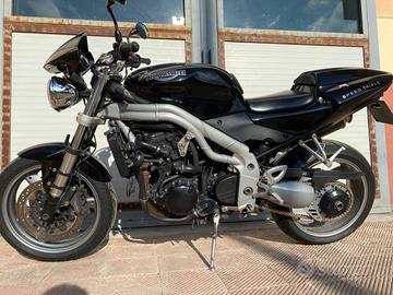 Ricambi triumph Speed triple 955i 2004 955 