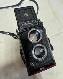 Fotocamera Vintage Yashica Mat-124 G con custodia