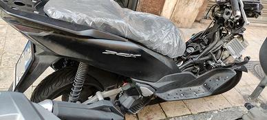 honda pcx 125