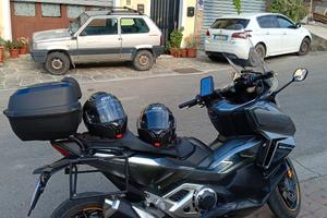 Honda forza 750