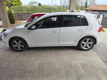 Volkswagen Golf VII 2.0 BluEmotion