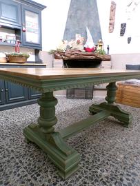 tavolo dipinto a mano