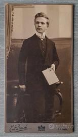Fotografia Antica Ragazzo Nobile in Posa Primi 900