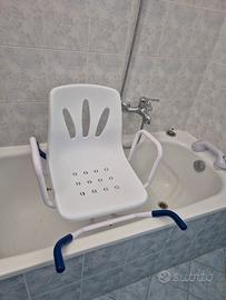 seduta girevole per vasca da bagno