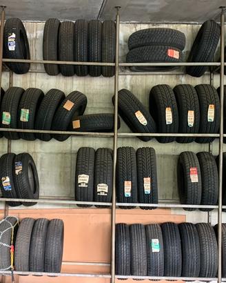Pneumatici/ gomme di varie misure