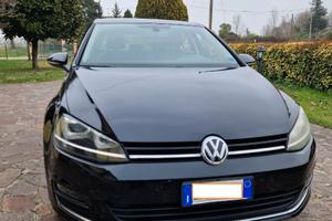 Volkswagen Golf VII 2.0 TDI Highline 150 CV