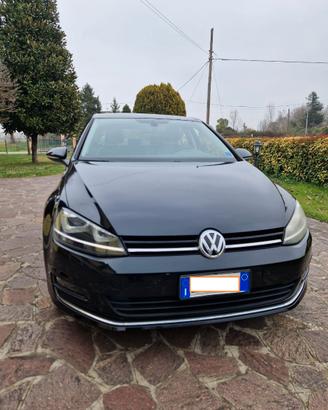 Volkswagen Golf VII 2.0 TDI Highline 150 CV
