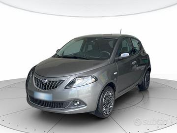 LANCIA Ypsilon 1.0 Hybrid 70cv Gold