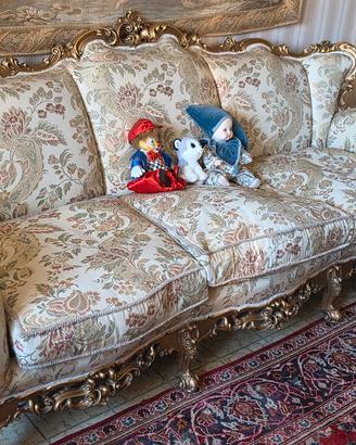 Divano, due poltrone e due puff stile Luigi XVI
