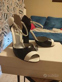 Scarpe eleganti Moschino 