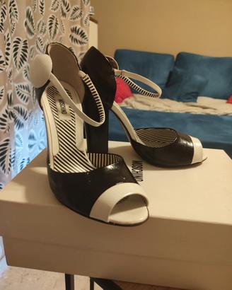 Scarpe eleganti Moschino 