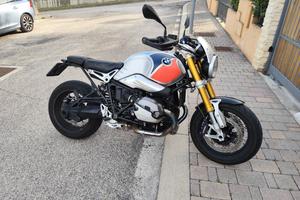r-nine t