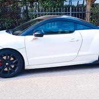 PEUGEOT RCZ PARI AL NUOVO