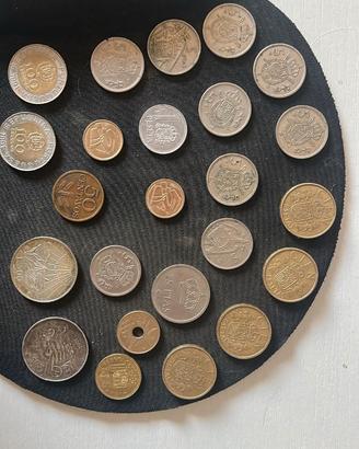 Lotto 24 Monete Pre-Euro con 500 Lire Argento