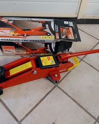 cric idraulico auto 