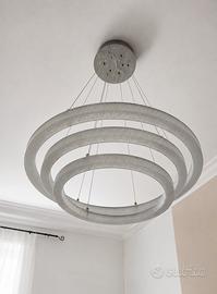 Lampadario moderno