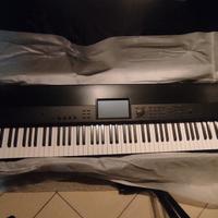 Korg krome 88 tasti e Reggi Tastiera doppio