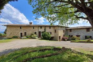 NEL BORGO ANTICO DEL CASTELLO - APPARTAMENTO AL GR