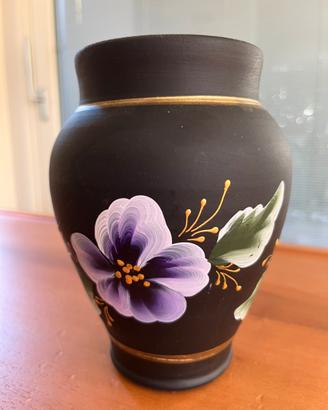 Vaso in ceramica dipinto a mano