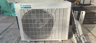 Daikin mono spit