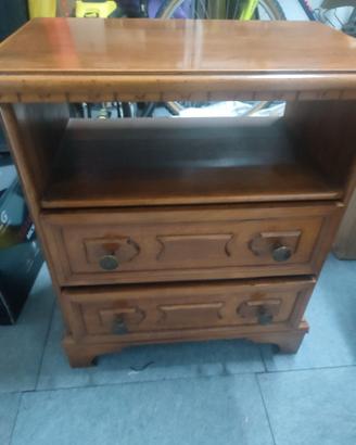 Comodino vintage in legno massiccio