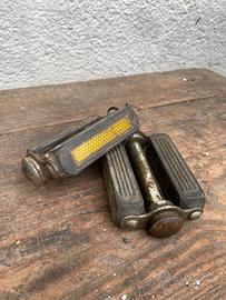 Pedali catarifrangenti per biciclette