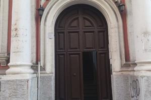 Trivani mobiliato via duca di genova 9