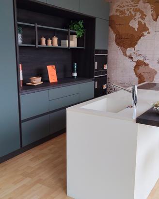 COMPOSIZIONE CUCINA COLONNE