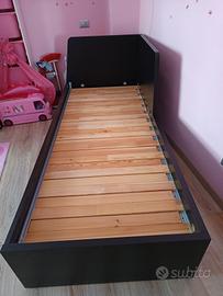 letto singolo, trasformabile in  matrimoniale 