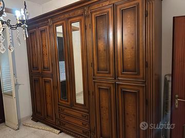 Armadio in legno usato