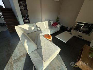 Divano in pelle Natuzzi – angolare colore crema