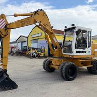 Escavatore gommato LIEBHERR A 310 B TRIPLICE