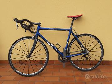 Bici corsa carbonio 105