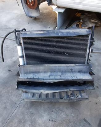 LAND ROVER DISCOVERY 2009 - RADIATORE