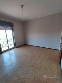 Appartamento con ampi spazi esterni e garage