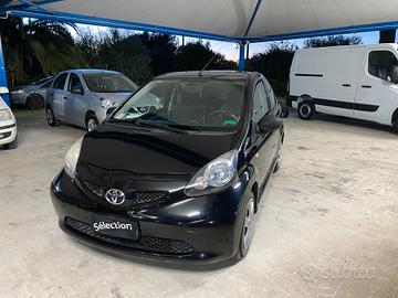 Toyota Aygo 1.4 turbodiesel 3 porte Sol--- KM CERT