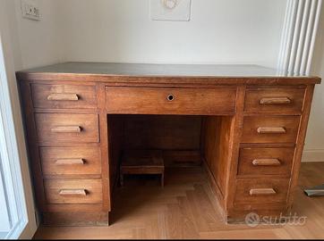 Scrivania Ministeriale