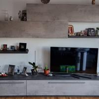 Salone soggiorno a parete