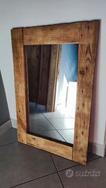 Specchio rustico in legno 