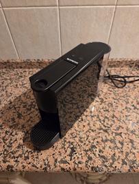 Macchina caffè Nespresso Essenza Mini 