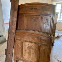 Letto matrimoniale antico in legno