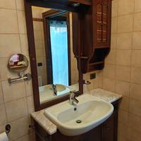mobile bagno in legno 