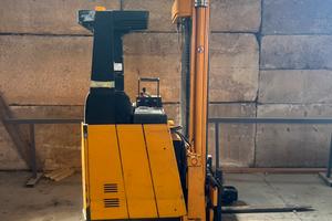 Carrello elevatore carico laterale